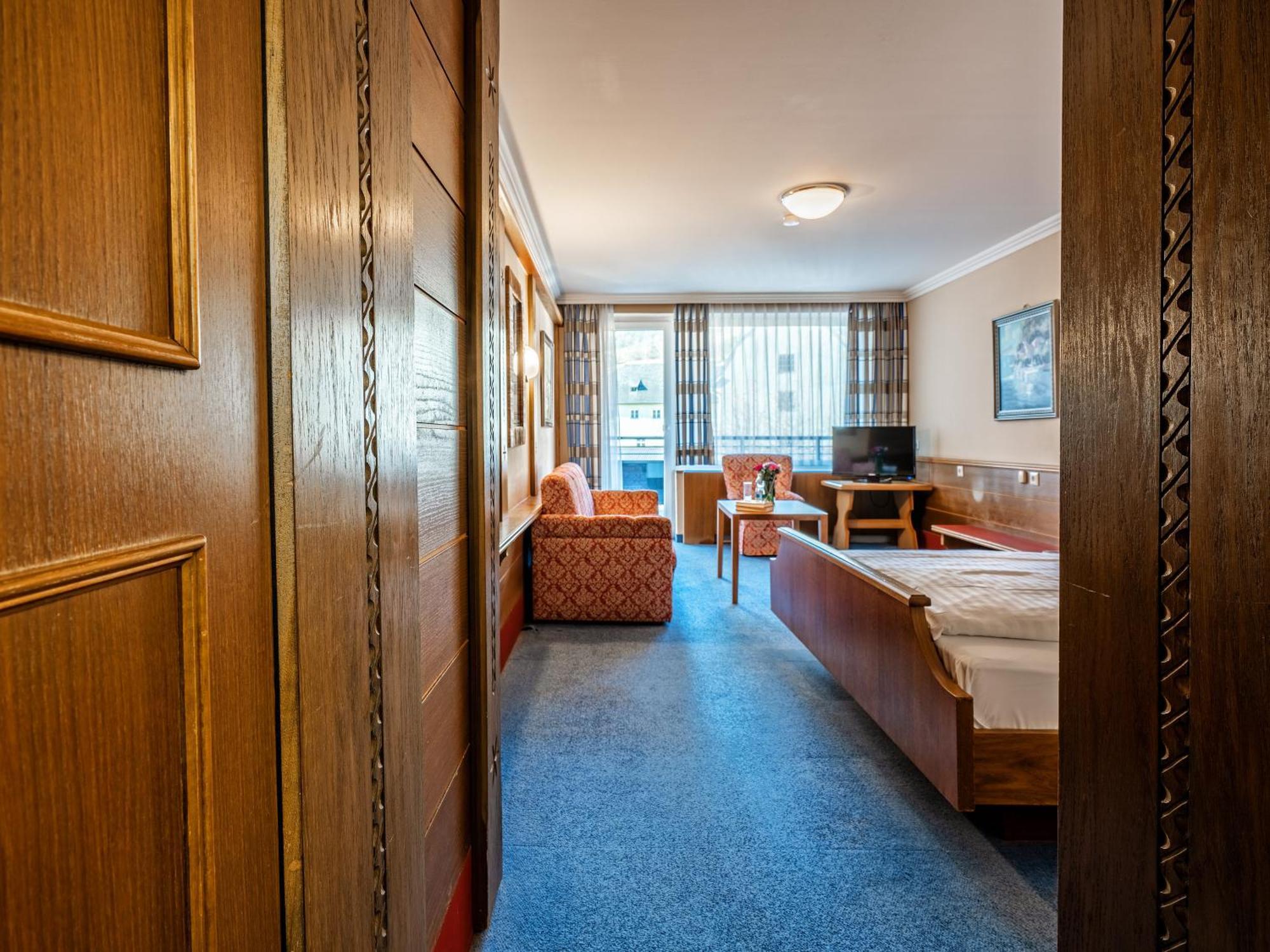 Stadthotel Eggerbraeu Imst Luaran gambar